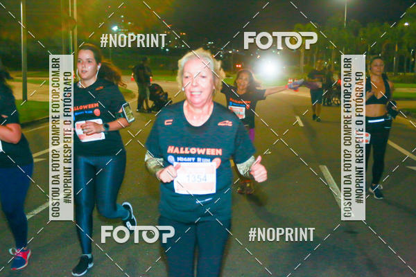 Buy your photos of the eventHalloween Run on Fotop
