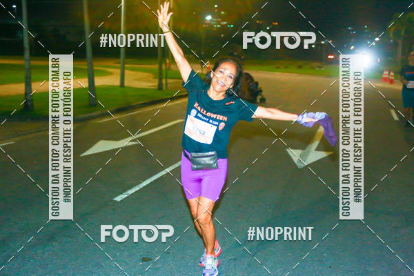 Buy your photos of the eventHalloween Run on Fotop