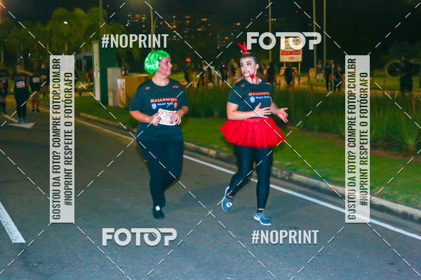 Buy your photos of the eventHalloween Run on Fotop