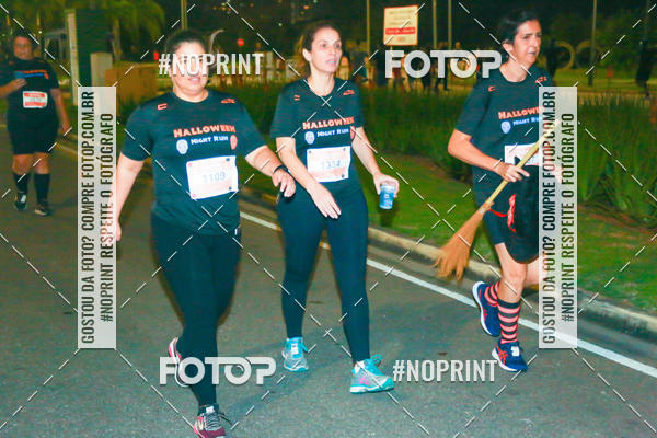 Buy your photos of the eventHalloween Run on Fotop