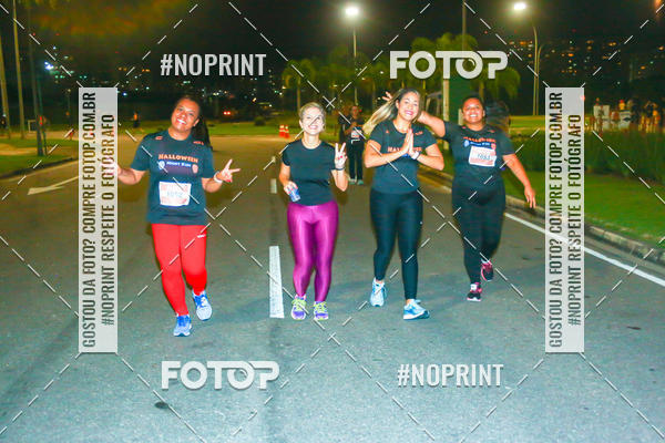 Buy your photos of the eventHalloween Run on Fotop