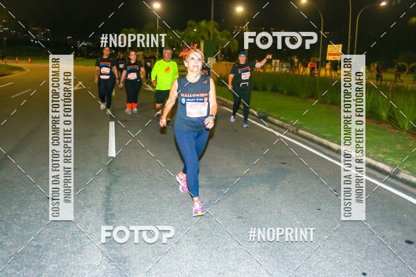 Buy your photos of the eventHalloween Run on Fotop