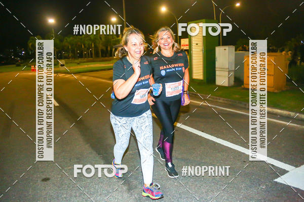 Buy your photos of the eventHalloween Run on Fotop