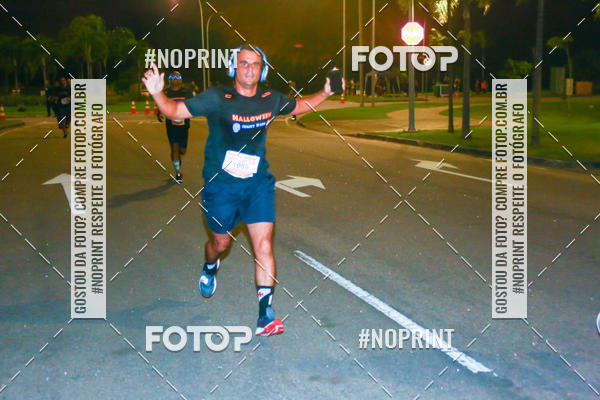 Buy your photos of the eventHalloween Run on Fotop