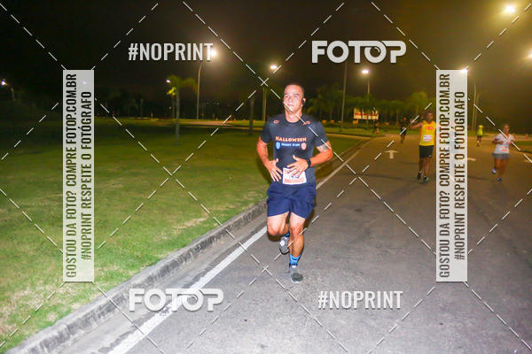 Buy your photos of the eventHalloween Run on Fotop