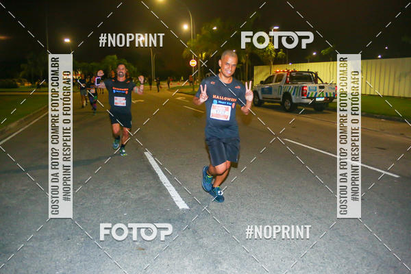 Buy your photos of the eventHalloween Run on Fotop