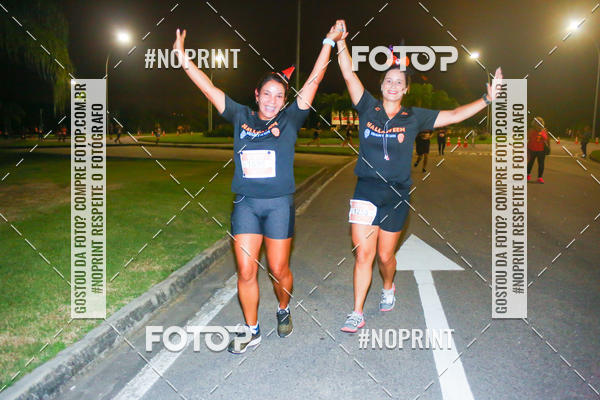 Buy your photos of the eventHalloween Run on Fotop