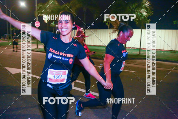 Buy your photos of the eventHalloween Run on Fotop