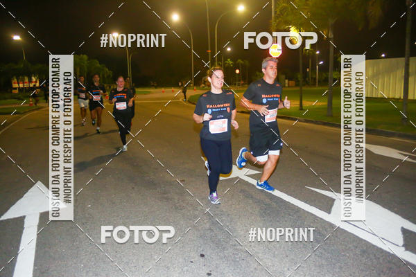Buy your photos of the eventHalloween Run on Fotop