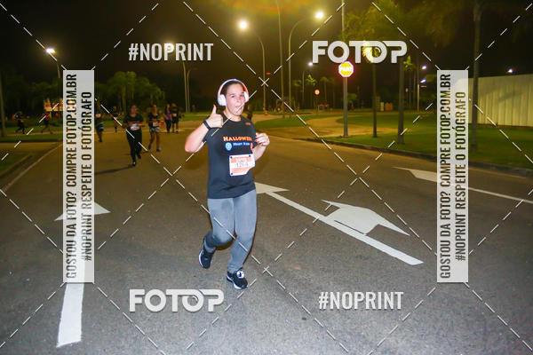 Buy your photos of the eventHalloween Run on Fotop