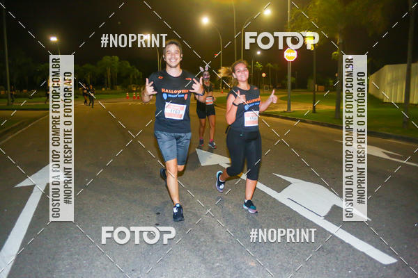 Buy your photos of the eventHalloween Run on Fotop
