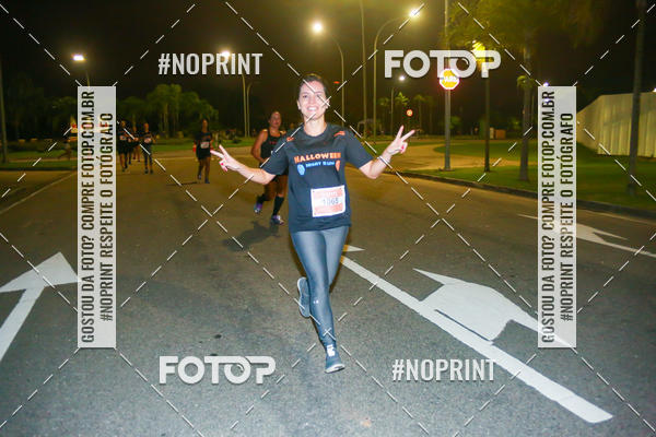 Buy your photos of the eventHalloween Run on Fotop