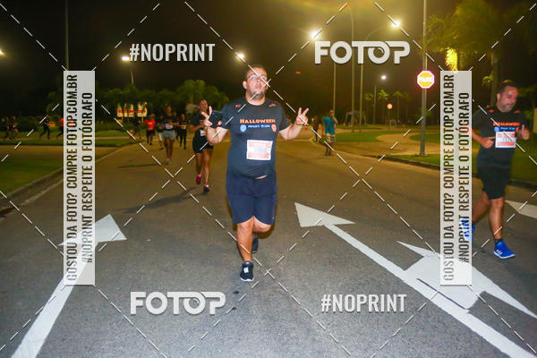 Buy your photos of the eventHalloween Run on Fotop