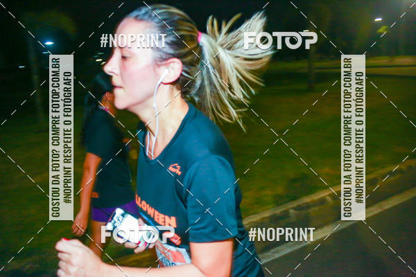 Buy your photos of the eventHalloween Run on Fotop