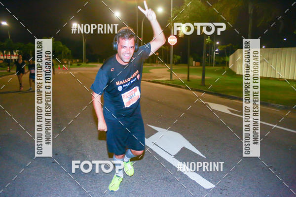 Buy your photos of the eventHalloween Run on Fotop