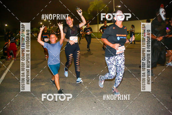 Buy your photos of the eventHalloween Run on Fotop