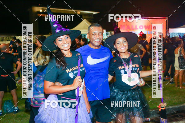 Buy your photos of the eventHalloween Run on Fotop