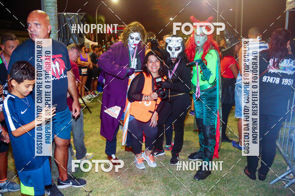 Buy your photos of the eventHalloween Run on Fotop