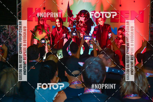 Buy your photos of the eventHalloween Run on Fotop