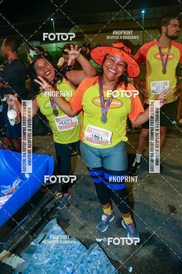 Buy your photos of the eventHalloween Run on Fotop