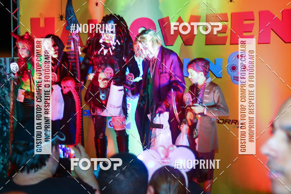 Buy your photos of the eventHalloween Run on Fotop