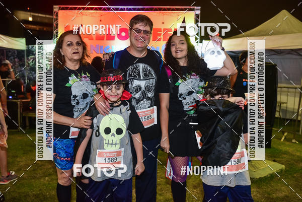 Buy your photos of the eventHalloween Run on Fotop