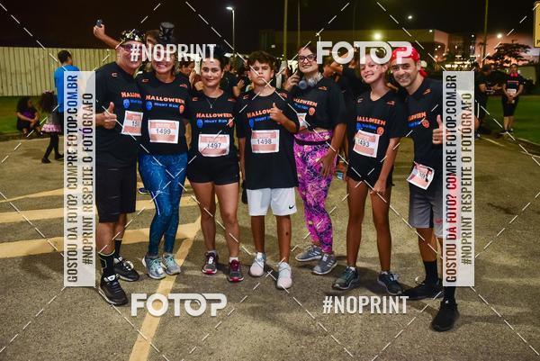 Buy your photos of the eventHalloween Run on Fotop