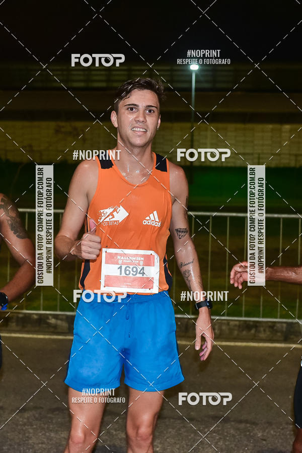 Buy your photos of the eventHalloween Run on Fotop