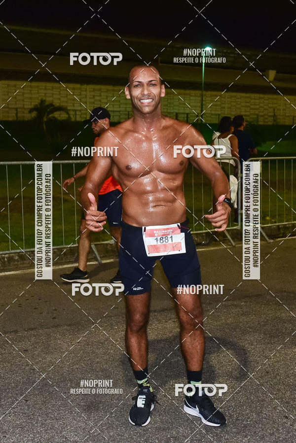 Buy your photos of the eventHalloween Run on Fotop