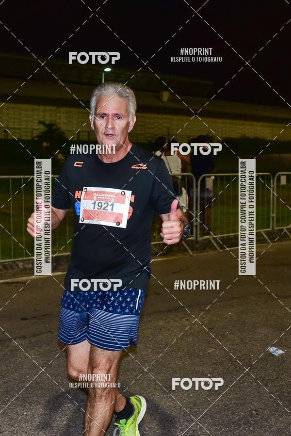 Buy your photos of the eventHalloween Run on Fotop