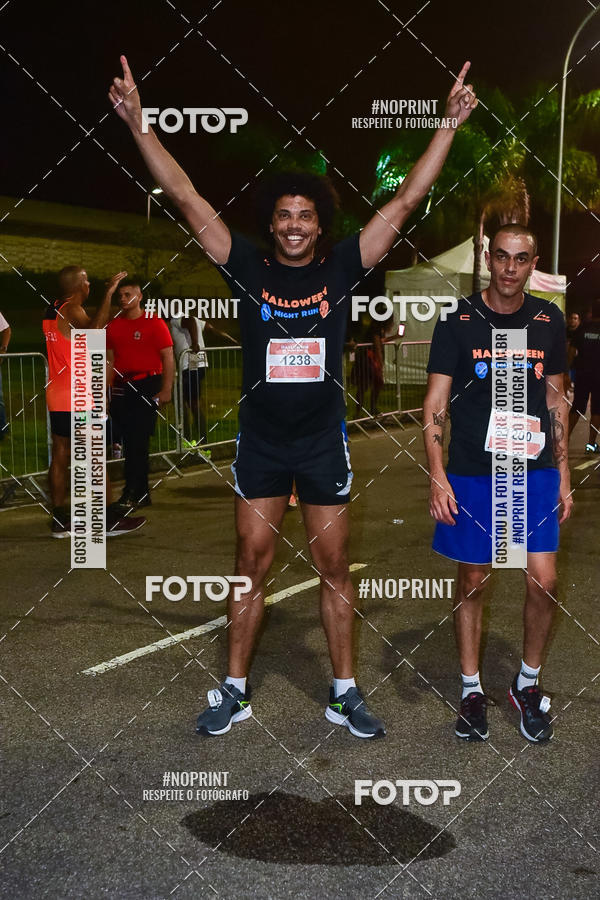 Buy your photos of the eventHalloween Run on Fotop