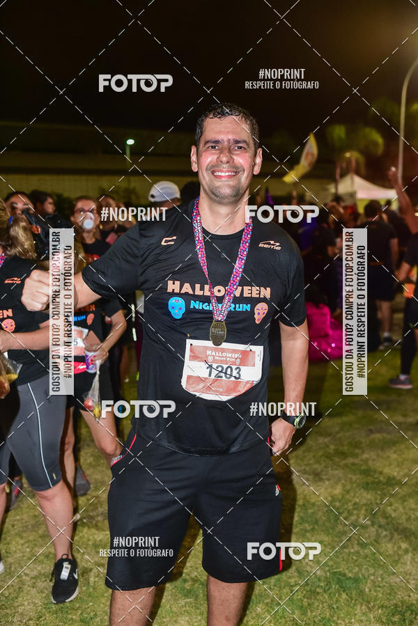 Buy your photos of the eventHalloween Run on Fotop