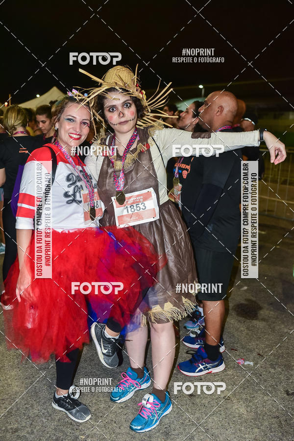 Buy your photos of the eventHalloween Run on Fotop