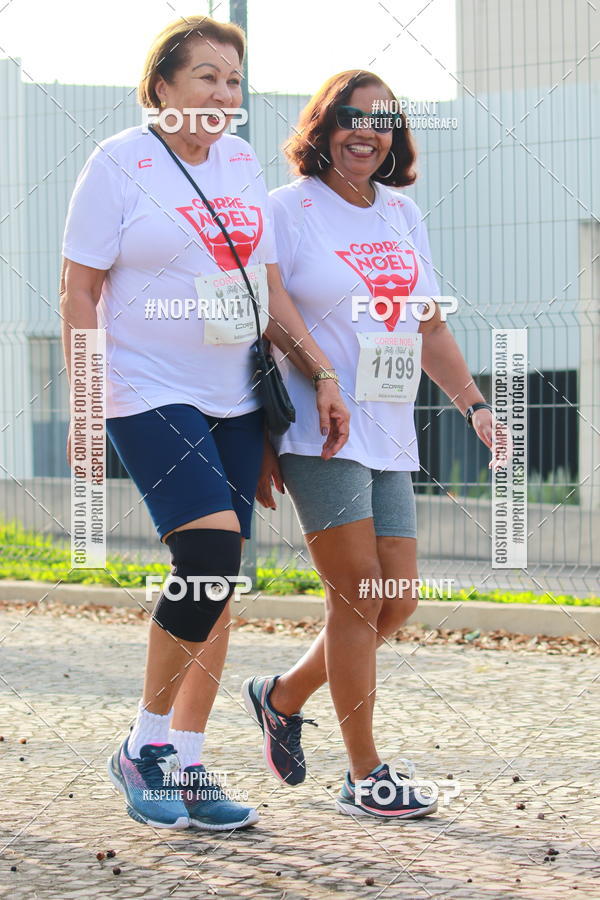 Buy your photos of the eventCorre Noel on Fotop