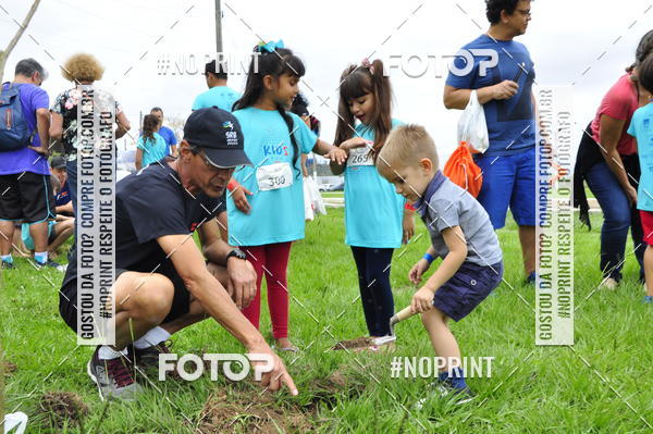 Buy your photos of the eventMeia Maratona de Niter�i- Kids Run on Fotop