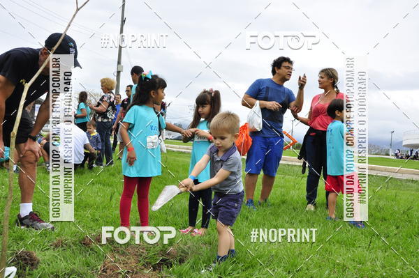 Buy your photos of the eventMeia Maratona de Niter�i- Kids Run on Fotop