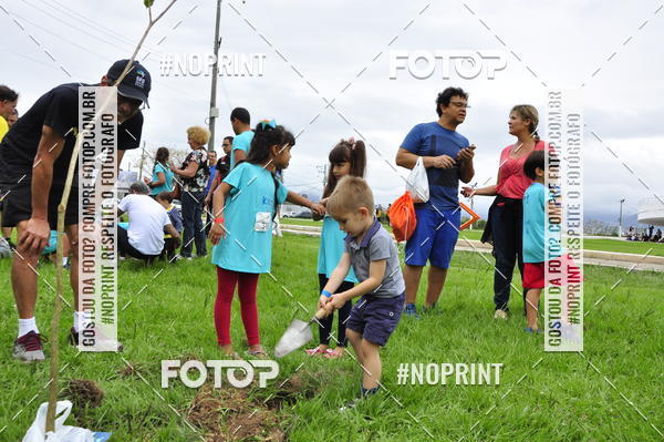 Buy your photos of the eventMeia Maratona de Niter�i- Kids Run on Fotop