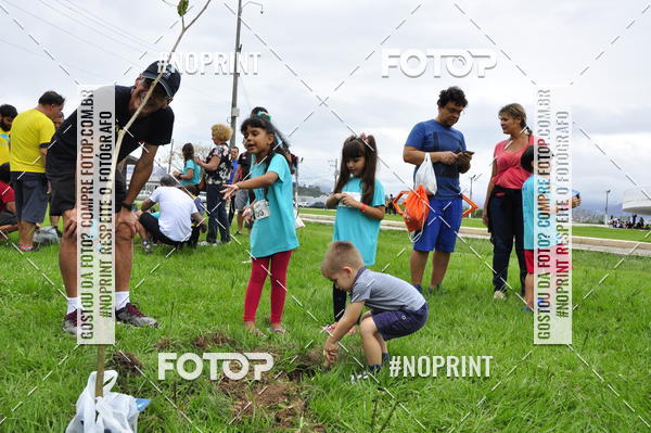 Buy your photos of the eventMeia Maratona de Niter�i- Kids Run on Fotop