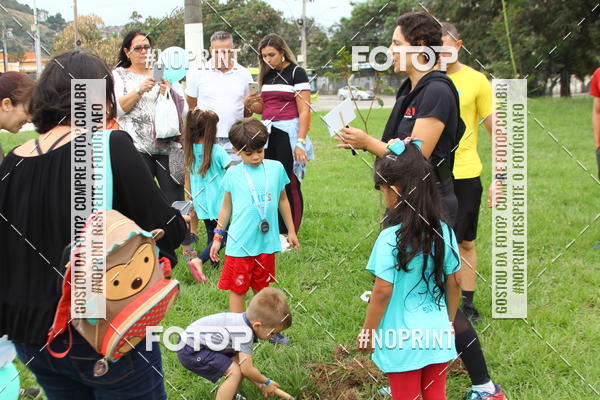 Buy your photos of the eventMeia Maratona de Niter�i- Kids Run on Fotop