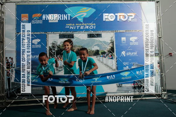 Buy your photos of the eventMeia Maratona de Niter�i- Kids Run on Fotop