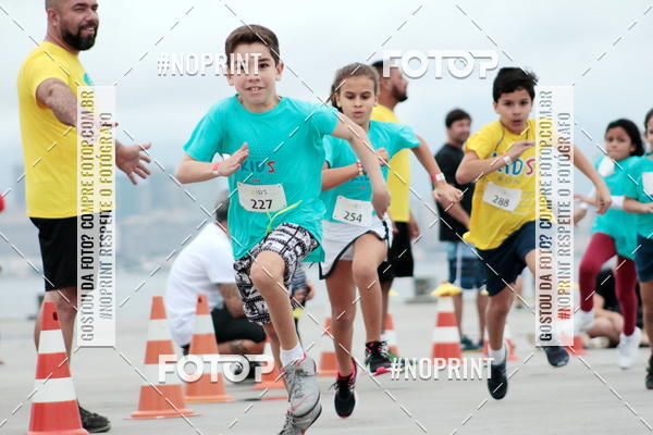 Buy your photos of the eventMeia Maratona de Niter�i- Kids Run on Fotop