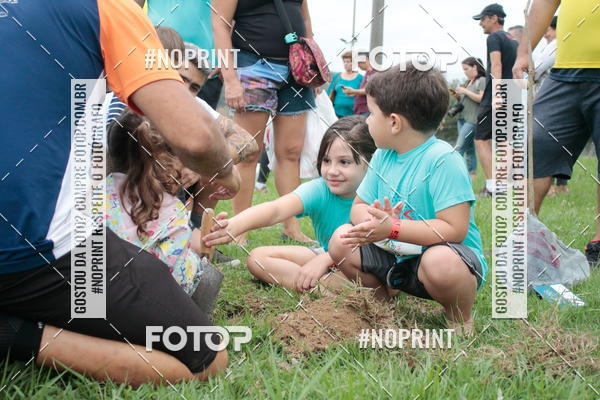 Buy your photos of the eventMeia Maratona de Niter�i- Kids Run on Fotop