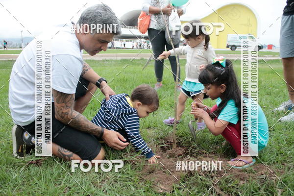 Buy your photos of the eventMeia Maratona de Niter�i- Kids Run on Fotop