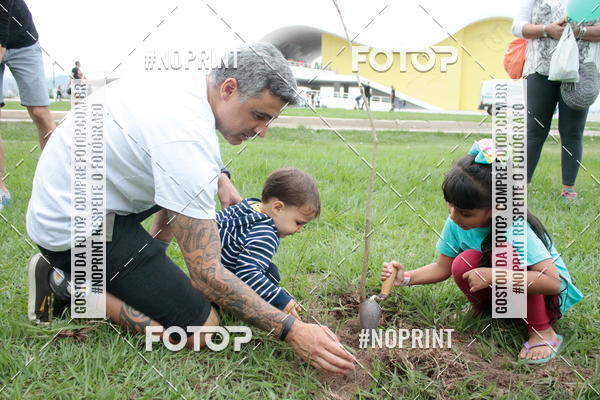 Buy your photos of the eventMeia Maratona de Niter�i- Kids Run on Fotop