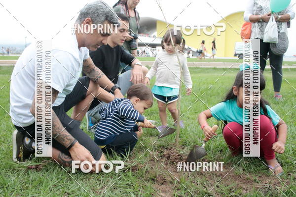 Buy your photos of the eventMeia Maratona de Niter�i- Kids Run on Fotop