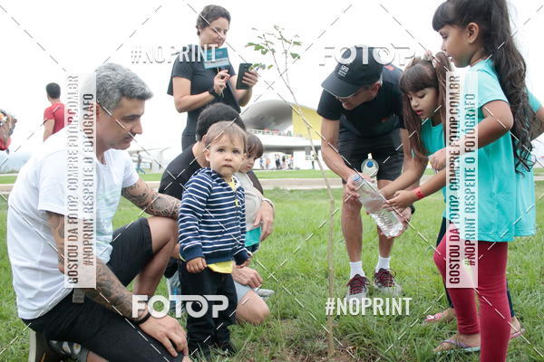 Buy your photos of the eventMeia Maratona de Niter�i- Kids Run on Fotop