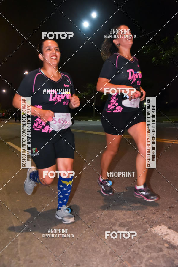 Buy your photos of the event3 CORRIDA DIVAS RUNNERS NIGHT EDITION on Fotop