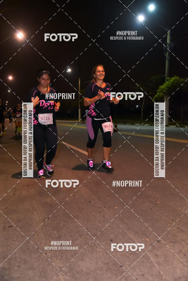 Buy your photos of the event3 CORRIDA DIVAS RUNNERS NIGHT EDITION on Fotop