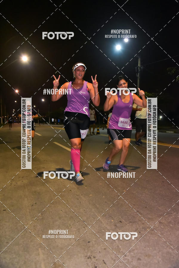 Buy your photos of the event3 CORRIDA DIVAS RUNNERS NIGHT EDITION on Fotop