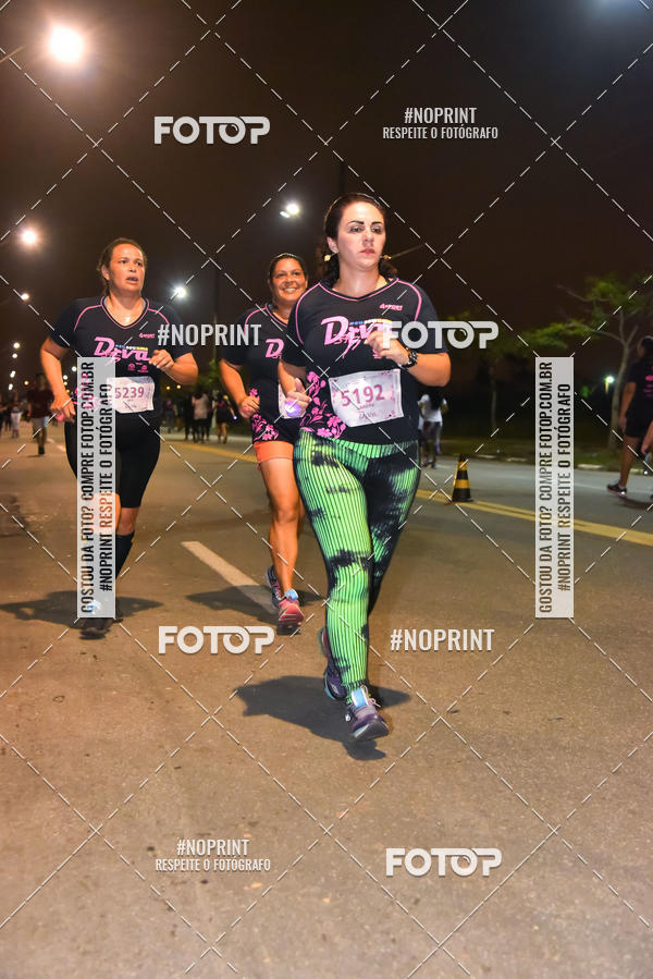 Buy your photos of the event3 CORRIDA DIVAS RUNNERS NIGHT EDITION on Fotop